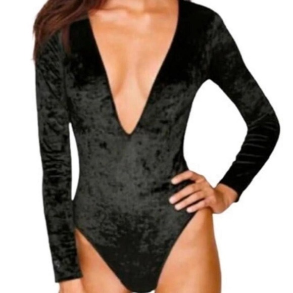 NEW Victoria's Secret Black Crushed Velvet Bodysuit Long Sleeve V-Neck XS/S - Picture 3 of 9